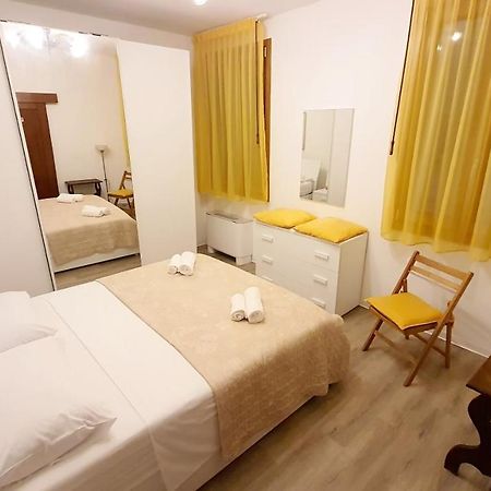 Calle Dei Guardiani Rooms Венеция Экстерьер фото
